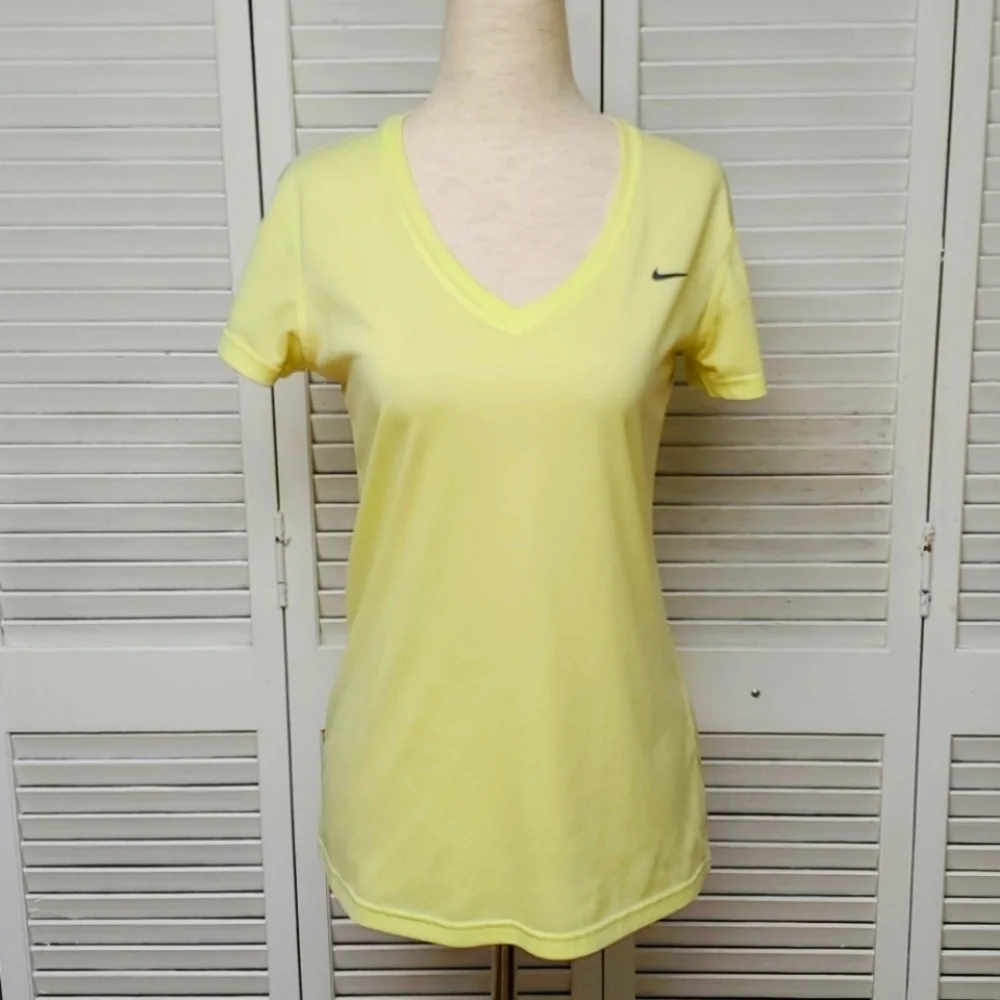 Nike Dri Fit Size S Running Shirt